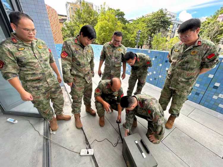 深圳龙岗吉华街道开展民兵防空警报器鸣响培训活动_fororder_微信图片_20250922152849_987_92