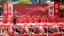 广州南沙：东涌里超喜庆！水上花艇迎亲、非遗婚俗仪式
