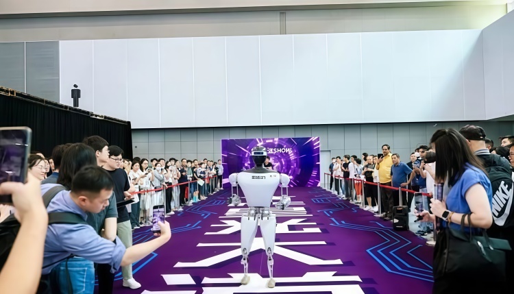 2025国际智能机器人展览会在广州举行_fororder_d7d1b25433ac438998f1153da9c67293.1080x720.750x2147483647