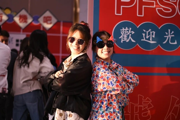 2025“港味潮年”之夜 广州培外举行新春团拜会