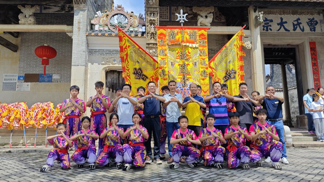 白云区钟落潭镇“两社三中心”试点赋能，助推龙岗少年醒狮队赓续传统文化薪火_fororder_白云1