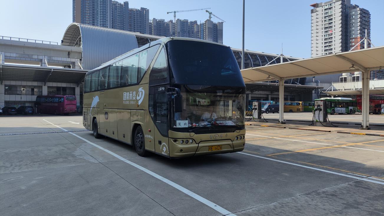 2025年暑运来袭，南站枢纽公司多措并举助力旅客便捷出行_fororder_1111