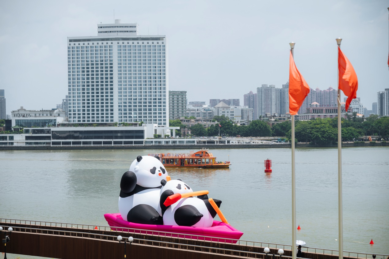熊猫主题盛宴点燃全运热情 广州水陆联动打造暑期文旅新地标_fororder_熊猫3