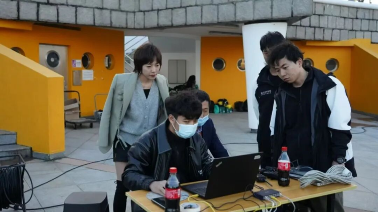 筑梦新时代·巾帼奋进时|亿航智能王雅君：我们敬畏每一次飞行_fororder_图片4