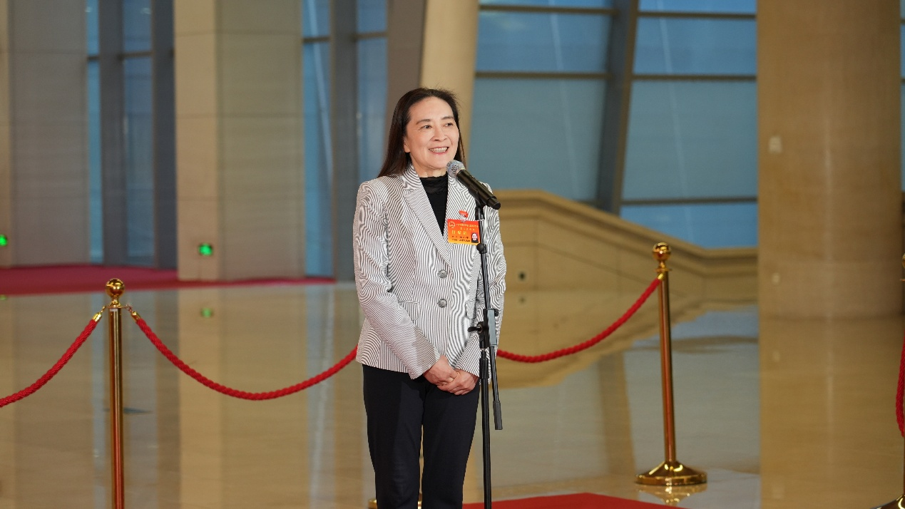 聚焦广州两会|  人大代表：代表的初衷在于创造“幸福感”_fororder_潘小平