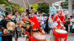 “浪”式嗨购！龙华大浪时尚小镇举办2025时尚活力嘉年华活动