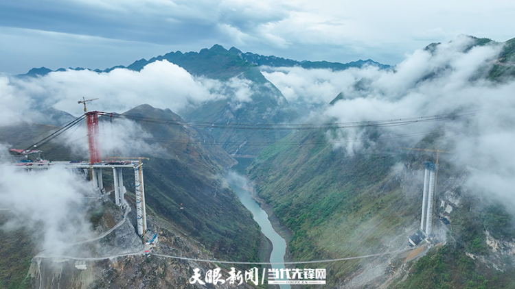 安盘高速古牛河特大桥盘州岸交界墩成功封顶