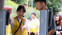 贵州黄果树景区：“码”上评价  服务好不好游客说了算