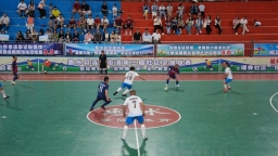 贵州惠水：五人制足球赛点燃夏日激情