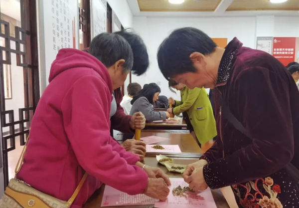 贵阳市白云区举办“我们的节日·重阳”新时代文明实践活动 贵阳市白云区举办“我们的节日·重阳”新时代文明实践活动