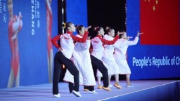 体操亚锦赛女子项目揭幕 中国队首日斩获2金1银闪耀赛场
