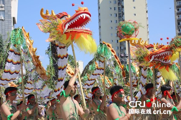 第十届贵州·平塘民间水龙文化旅游节开幕 邀您共赴夏日狂欢_fororder_龙头特写1