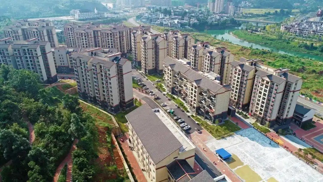 14个民族共居的“石榴家园”：看贵州荔波兴旺社区如何绘就民族团结幸福长卷