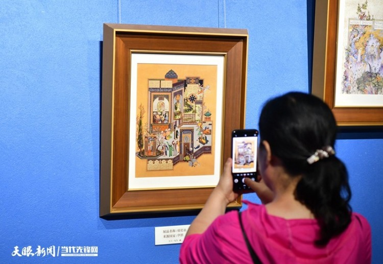 “一带一路”民族工艺展亮相贵阳