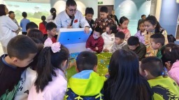 贵州清镇：文旅市场热度攀升 多元活动激活假日经济_fororder_96bdb370-c035-4acc-88c9-fe238d24c5e5.550x413