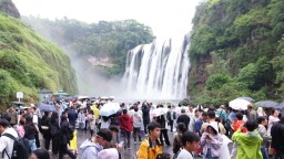 扫码入园，发票秒推！黄果树景区“交易即开票”服务让旅游体验再升级