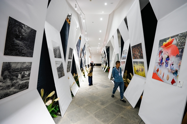 2025多彩贵州·第十八届中国原生态国际摄影大展开幕_fororder__C0A0117