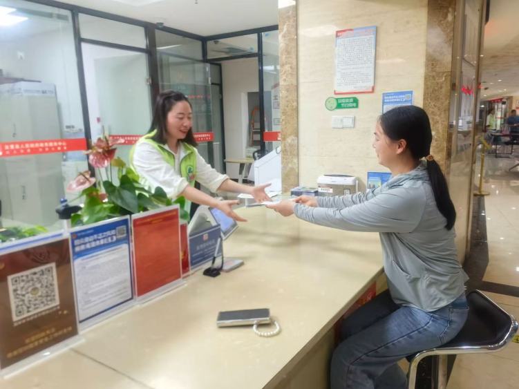 审批 “瘦身”、服务 “加码”，看贵州如何让企业 “轻装快跑”_fororder_3