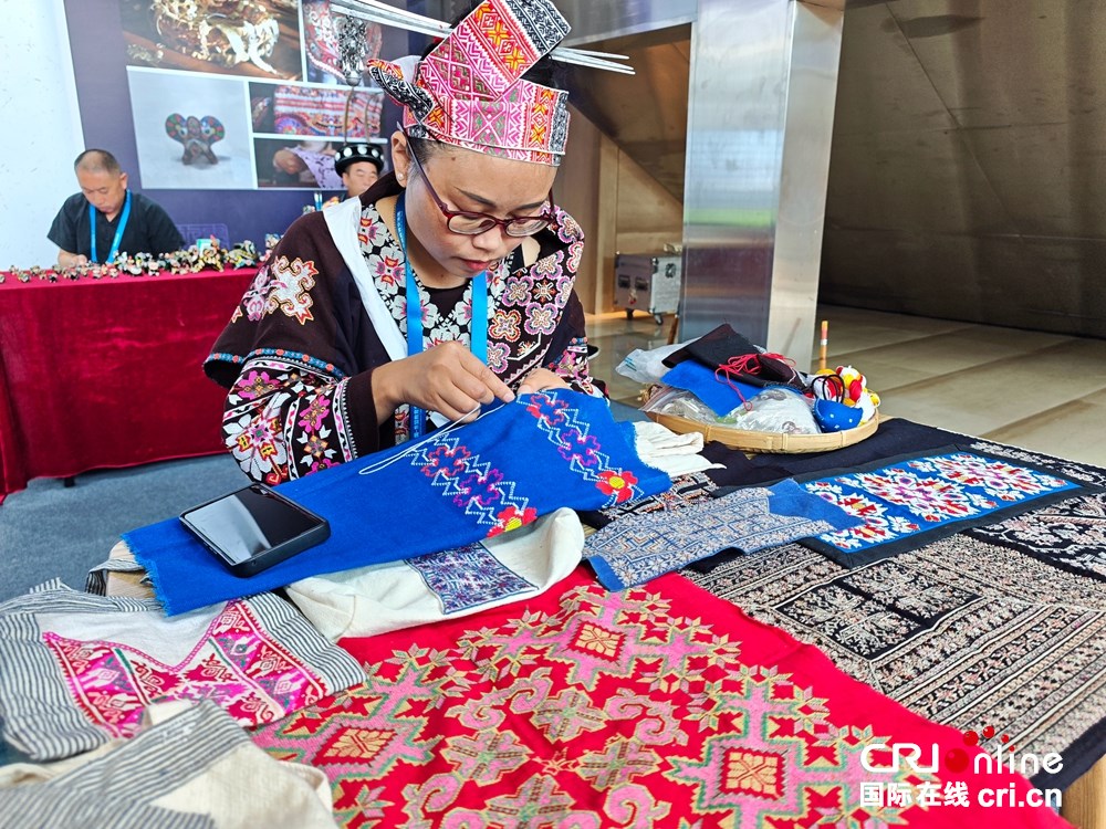 一分钟、一组图带你回顾2025中国—东盟教育交流周精彩瞬间_fororder_微信图片_20250728004754