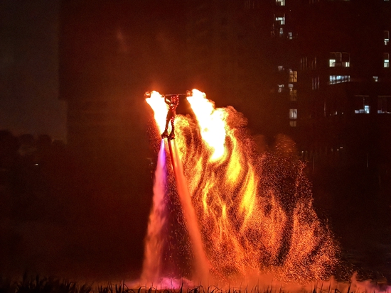 2000架无人机点亮贵州科学城夜空 展现城市魅力与创新活力_fororder_0905e61921e54515f9259d64ea16c3b9