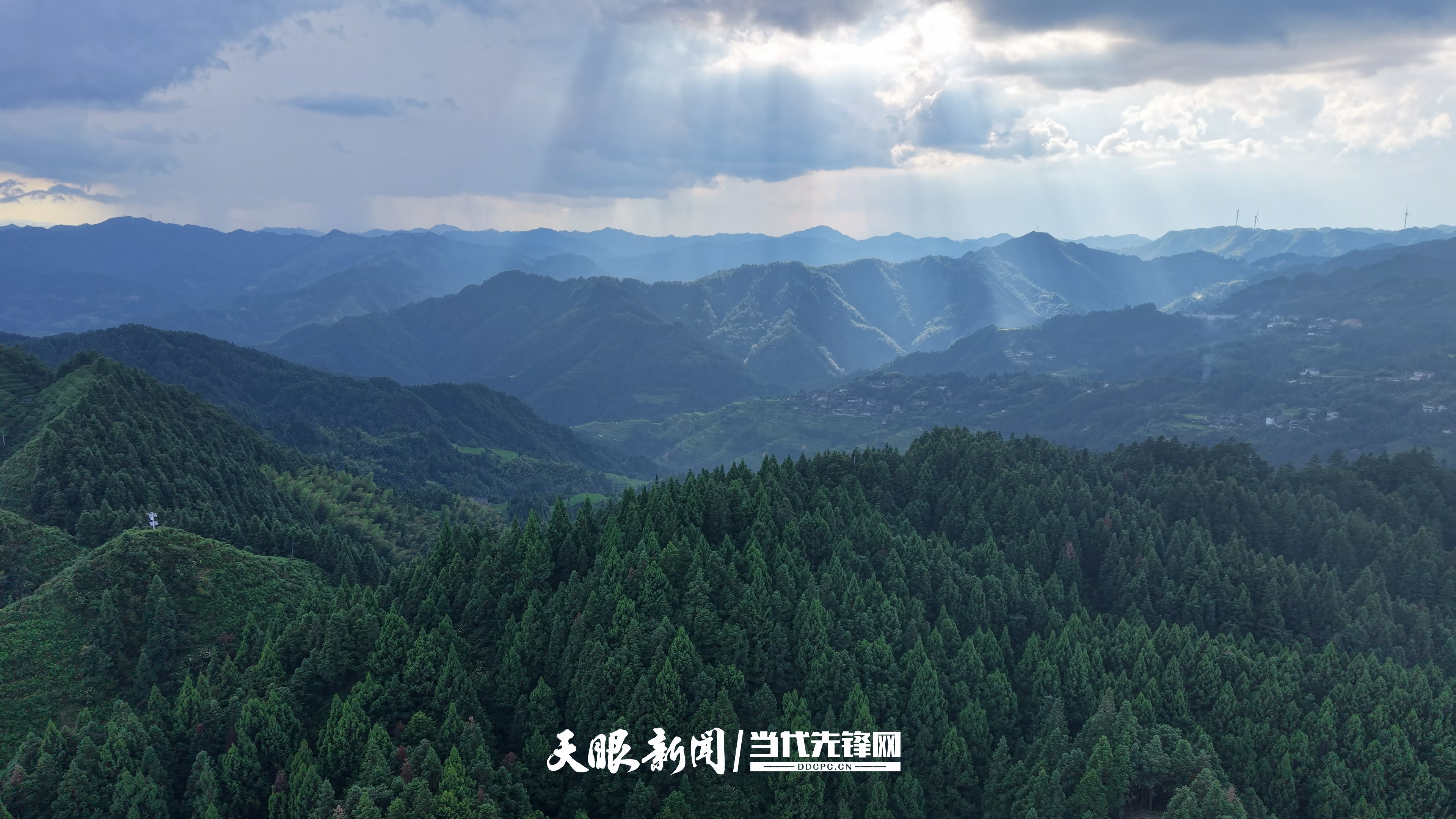 守好“两条底线” 拓宽“两山”转化路|“转”出美丽贵州新风采 守好“两条底线” 拓宽“两山”转化路|“转”出美丽贵州新风采