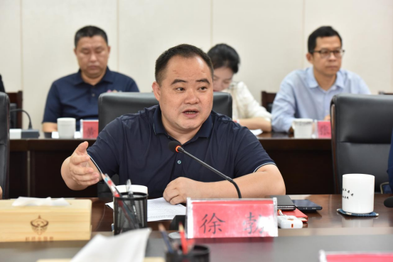 贵州省体育局与中国足球发展基金会、榕江县签订战略合作协议