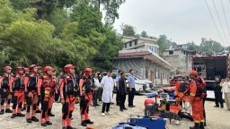 六盘水市六枝特区多部门开展防汛应急演练 筑牢汛期安全屏障
