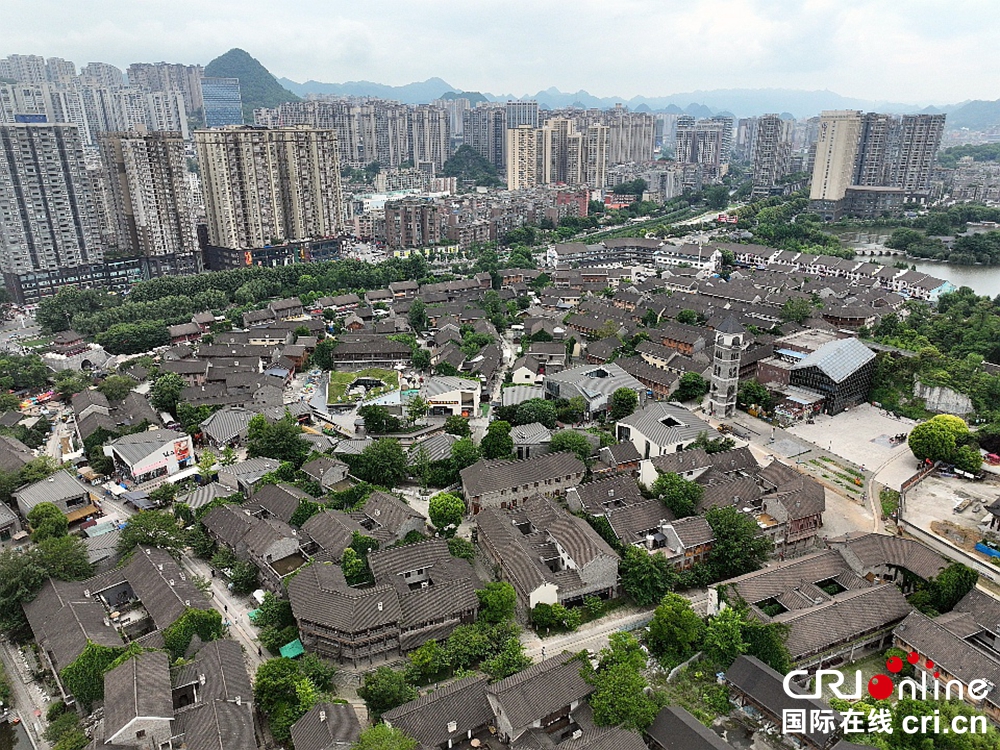 贵州钟山：荷城美景让外地游客流连忘返_fororder_图片3