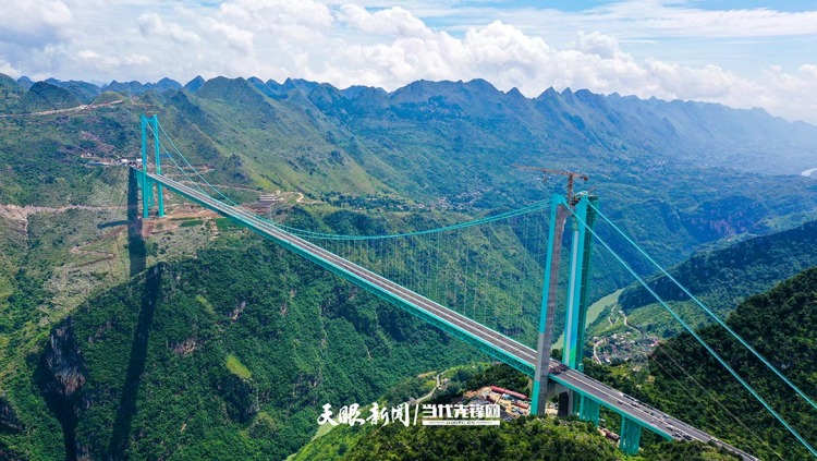 48辆重卡“压阵”！世界第一高桥花江峡谷大桥进行静载试验