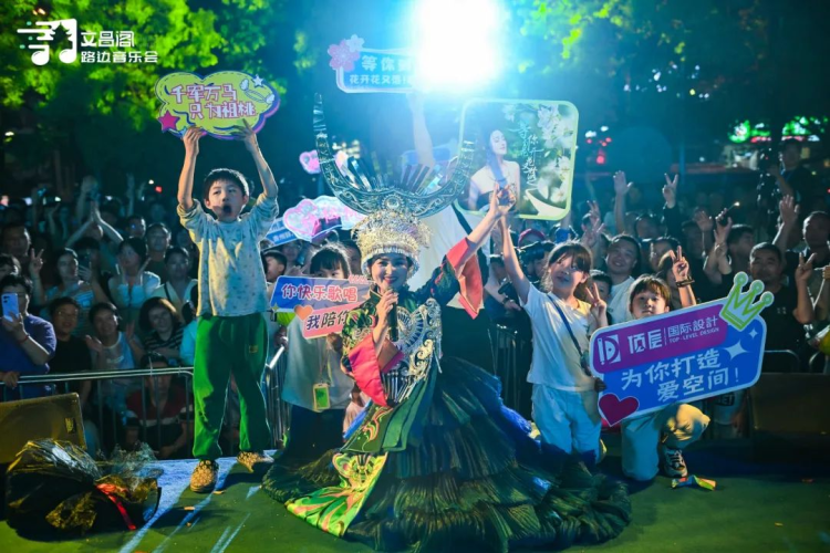 贵州旅游市场亮点纷呈 连续三年游客接待量实现跨越增长_fororder_22