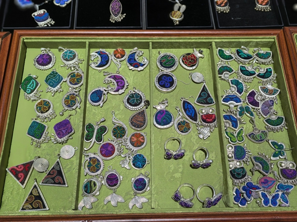 黔南州“十四五”发展交出亮眼答卷:实现“三个新突破” 彰显“六大新成效” 黔南州“十四五”发展交出亮眼答卷:实现“三个新突破” 彰显“六大新成效”_fororder_微信图片_20251029124718_2026_4