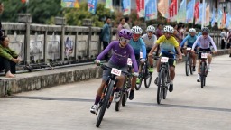 第五届贵州·麻江苗岭36道拐KOM爬坡王挑战赛开赛