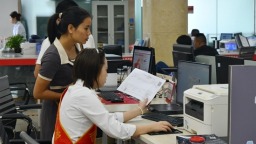 贵州罗甸：增设潮汐窗口 高效办理助学贷款 助力学子圆梦