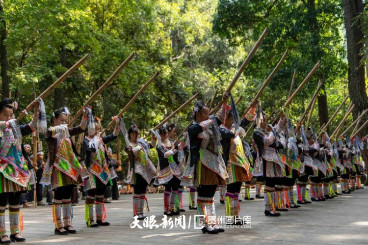 惊艳！贵州民俗文化火爆出圈，非遗瑰宝化身流量密码