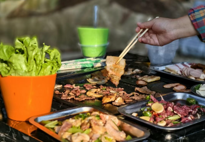 现在出发！避暑就来贵阳：【一村一景】靛山村（下）：森林美食、文化韵律、探险乐园