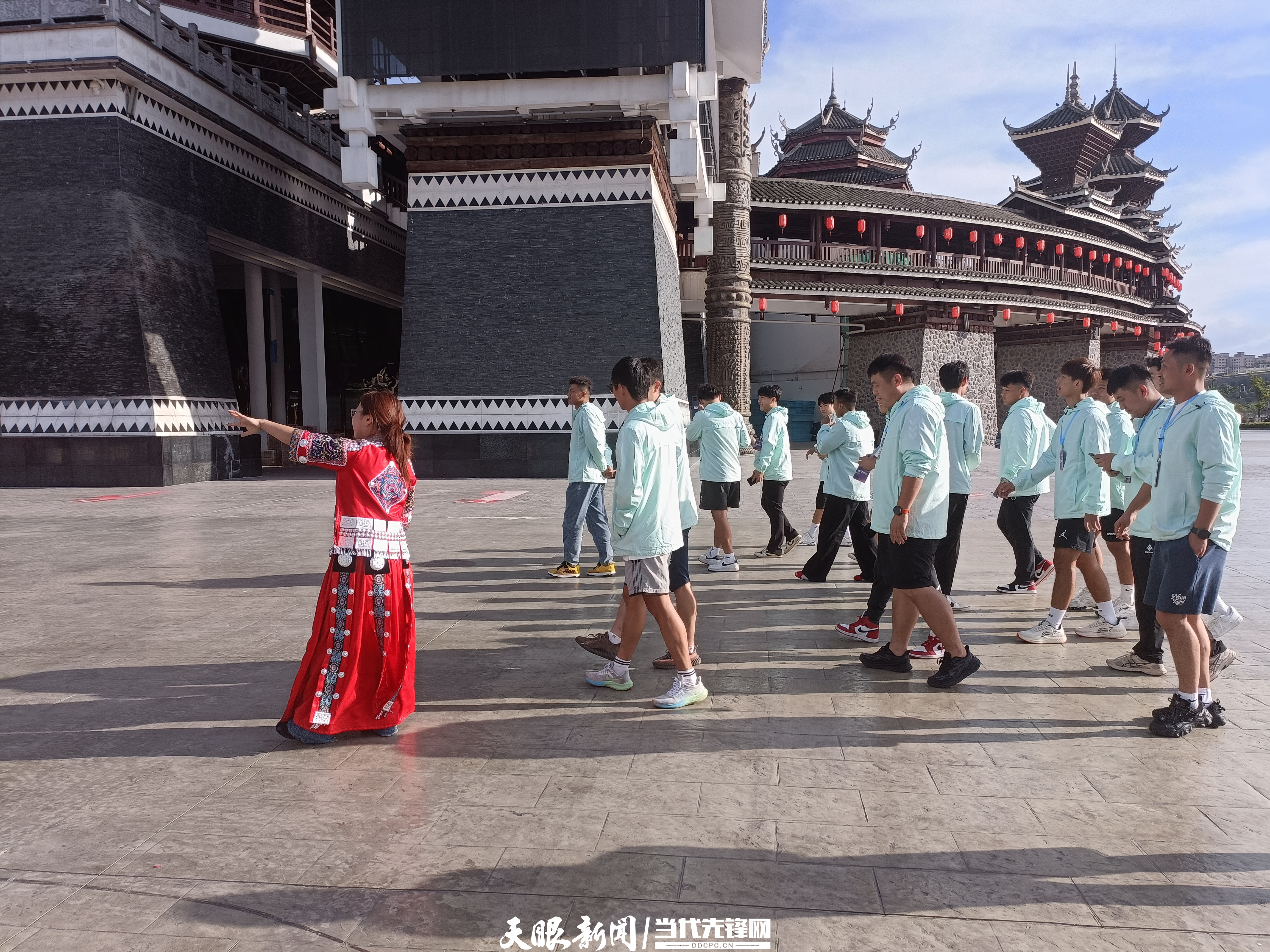 “城超”球队齐聚贵阳：在多彩贵州城率先开启美食之旅
