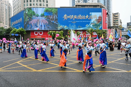 黔南方阵“组团”绽放筑城 绘就文旅新画卷_fororder_图片7