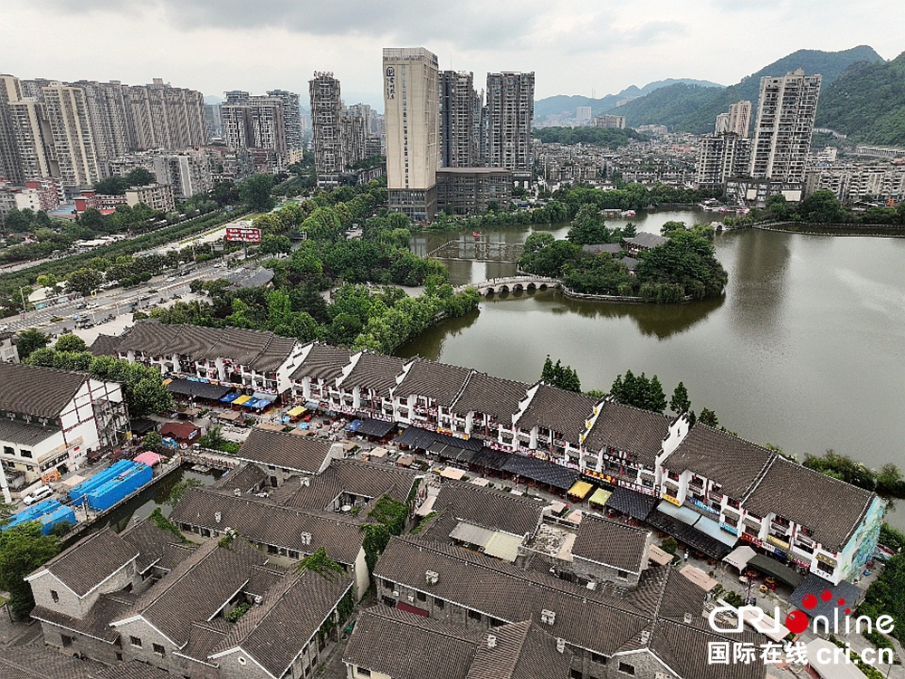 贵州钟山：荷城美景让外地游客流连忘返_fororder_图片4