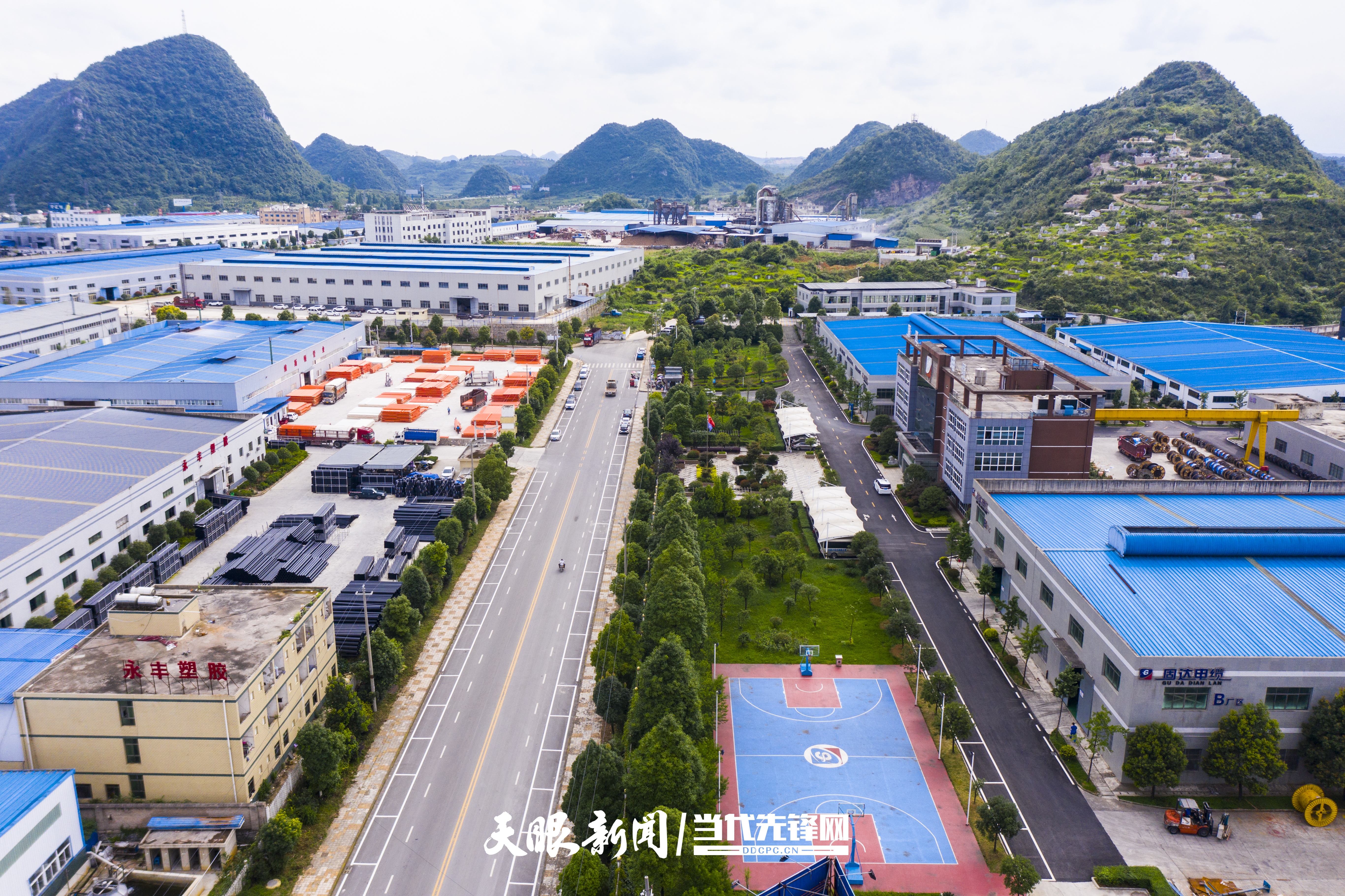 做强“飞起来的贵州造”｜“工业大县”调研行之安顺平坝区_fororder_1