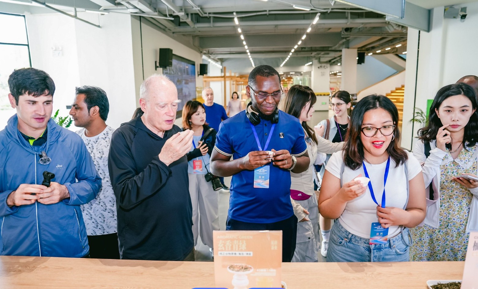 互鉴多元文明  同享黔地好物——2025“机遇中国 多彩世界”国际交流周见闻