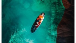 贵州“轻极限”户外玩法吸引年轻人