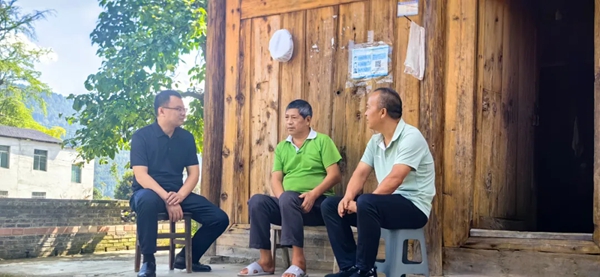 贵州省民族团结进步模范个人姬鹏宏：扎根乡土践初心 团结奋进促共富_fororder_2