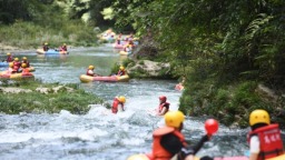避暑玩法“上新” 清凉贵州引客来