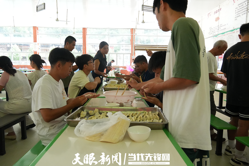 稻浪飘香！绘就宜居宜业和美乡村贵州新画卷