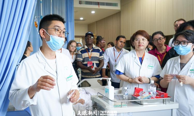感受“东方神秘力量”！商务部国际商务官员研修学院学员点赞贵州中医药：“Amazing！”