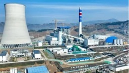 六盘水市钟山大湾电厂首台锅炉成功点火  项目建设迈入关键冲刺阶段