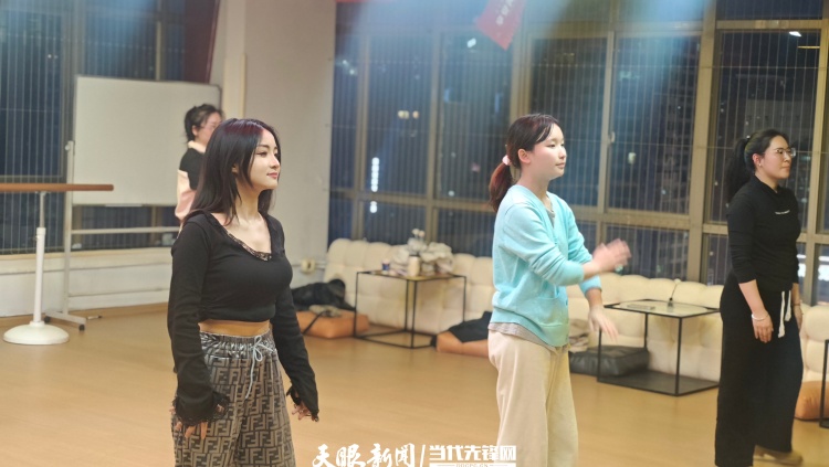“黔”力释放！烟火贵州玩转服务消费新场景