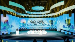 梵山净水焕新出发 贵州铜仁发布天然饮用康养水标准及系列产品