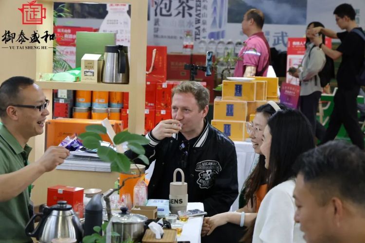 意向订单突破6800万元！贵州绿茶“闪耀”2025北京国际茶业展