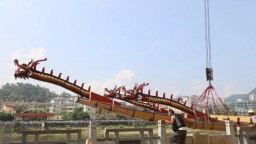 118米巨型木龙舟亮相都柳江 贵州三都开启文旅新体验